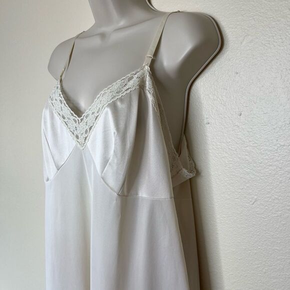 Vintage 70s 80s Vanity Fair Full Slip Lace Trim Cream Beige Women 40-42 Made USA - Picture 4 of 12
